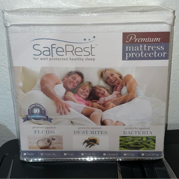 SafeRest - 100% Waterproof Mattress Protector - Twin XL - Picture 8 of 9